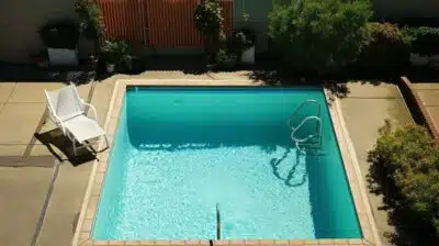 Comment vider efficacement une piscine ?